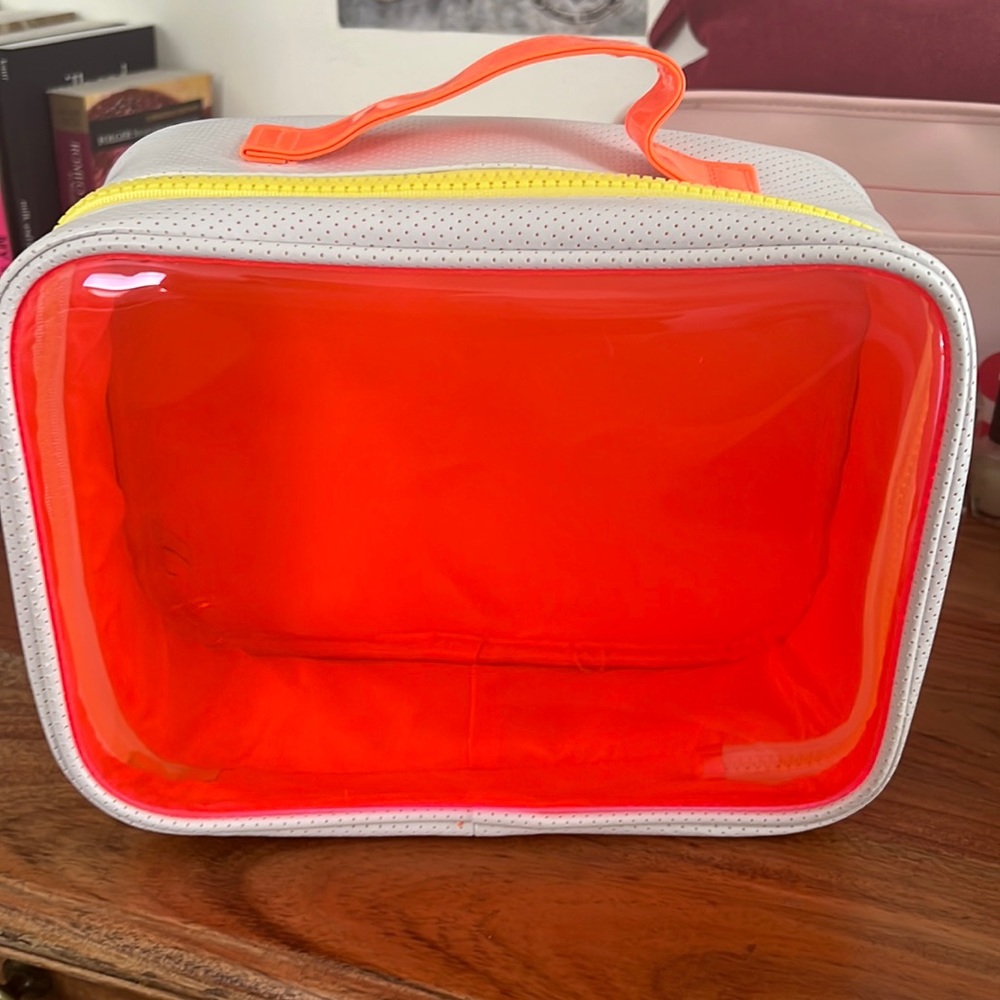 Drunk elephant travel case